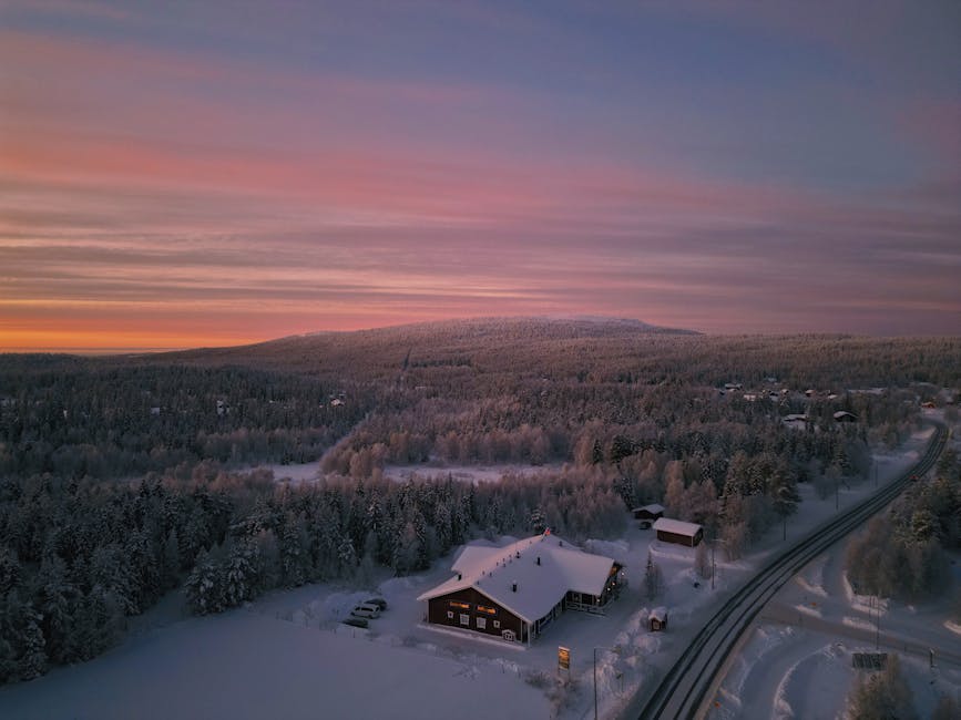 Igloo Nights in Finnish Lapland Golden Crown Levi