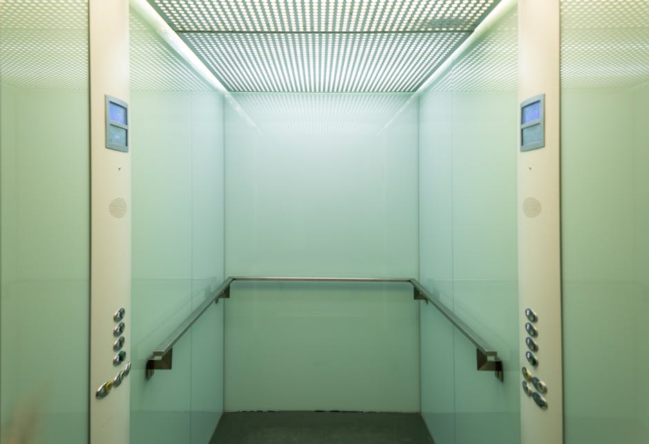 Iceland Aurora Hotels With Glass Walls and Heated Ceilings