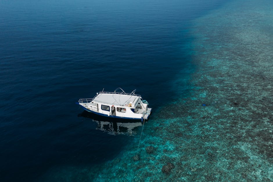 Maldives Lagoon Hotels With Floating Lounges and Coral Floors