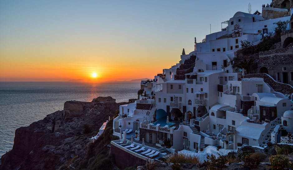 Santorini Dome Hotels With Infinity Walls and White Floors